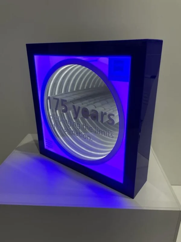 Displays de balcão personalizados